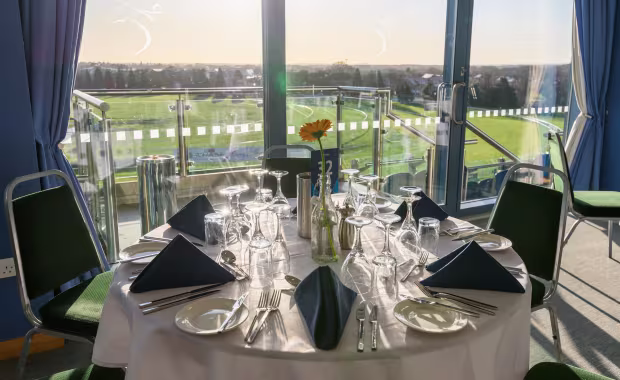 Friday 12 December - Christmas Jumper Raceday