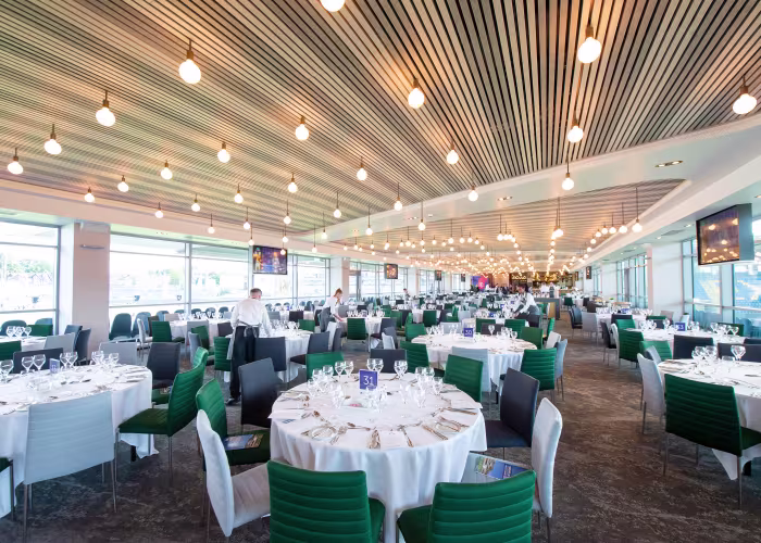 Howard Suite Hospitality-Tische