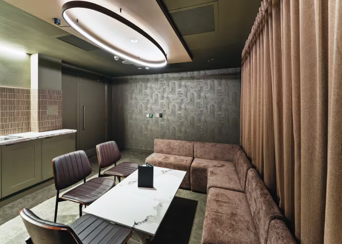 Premium Suite