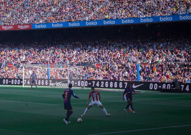 FC Barcelona v Rayo Vallecano 