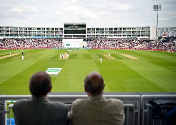 Hampshire v Essex - County Championship Day 1