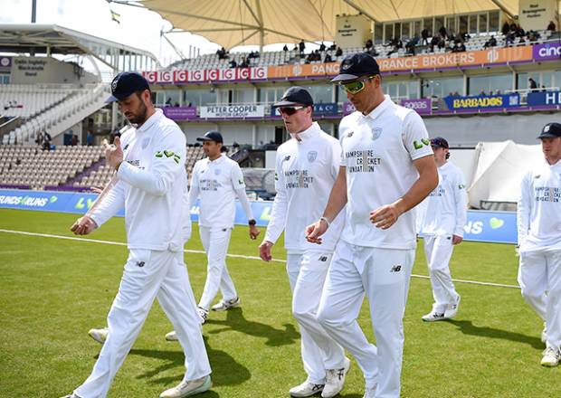 Hampshire v Surrey - Vitality County Championship Day 2