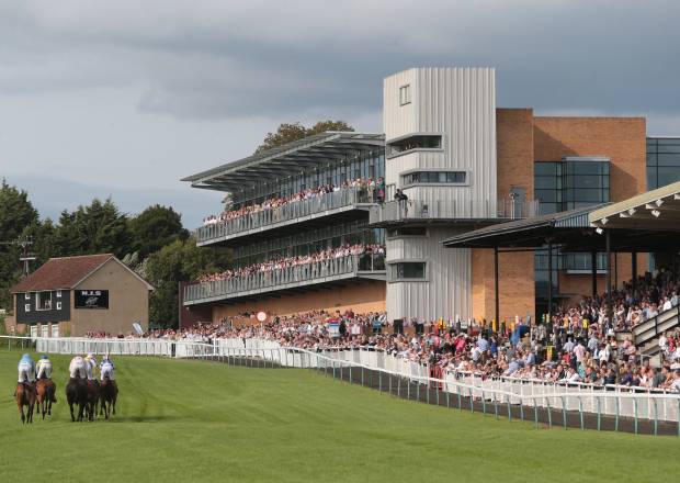 Fontwell Park Racecourse 