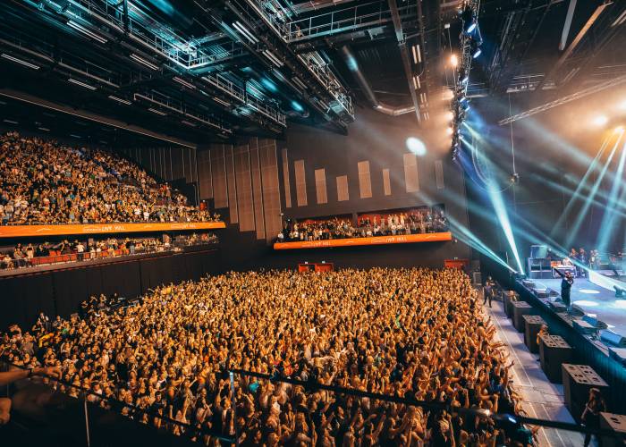 Fans watching concert at Conexin Live 