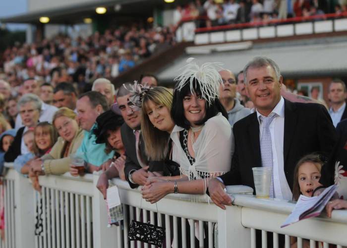 Fans at the races
