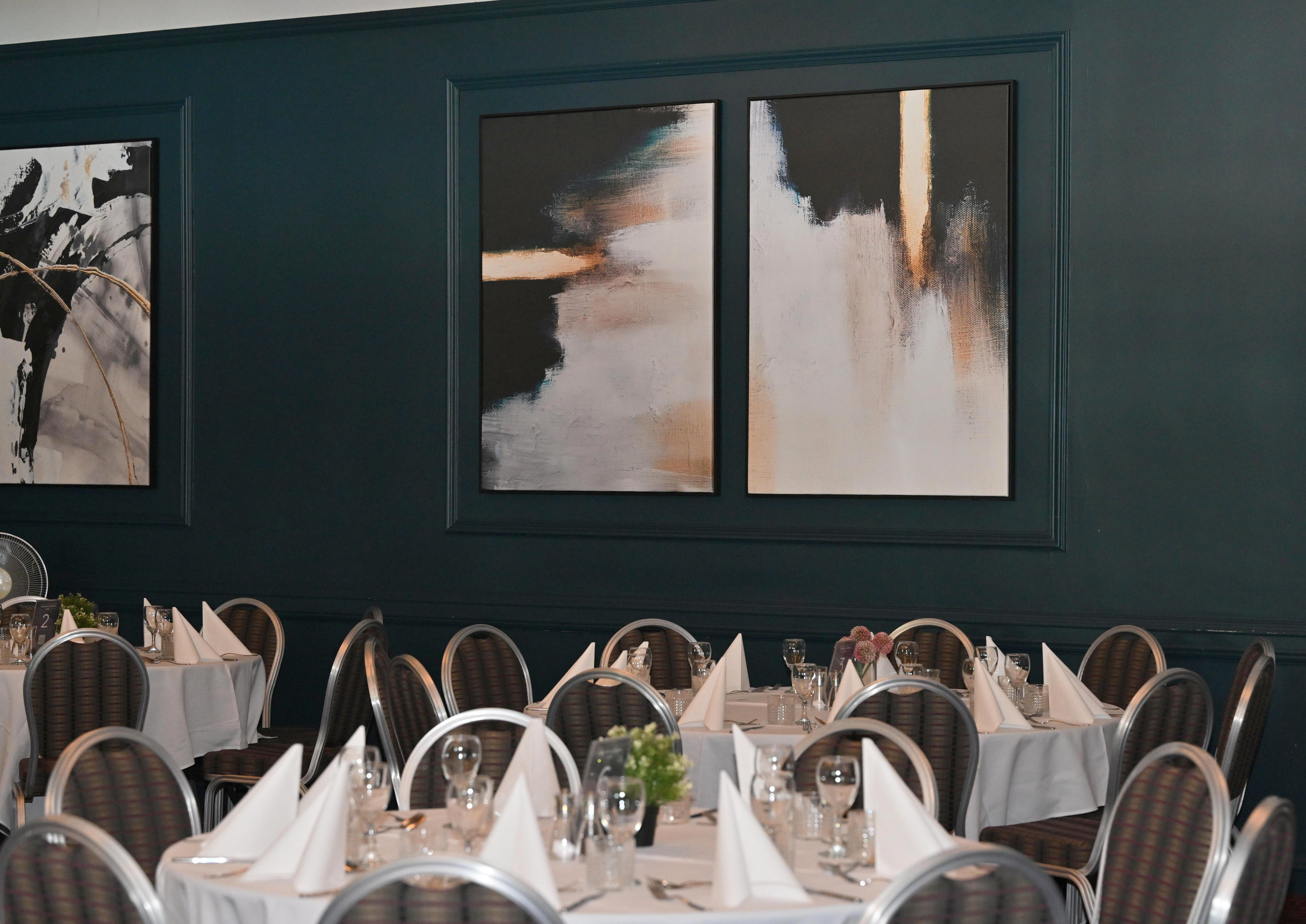 The Executive Suite - Inclusive Drinks - Media 2