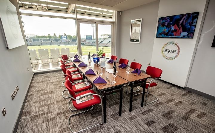 CIM Stand Private Box - Media 3