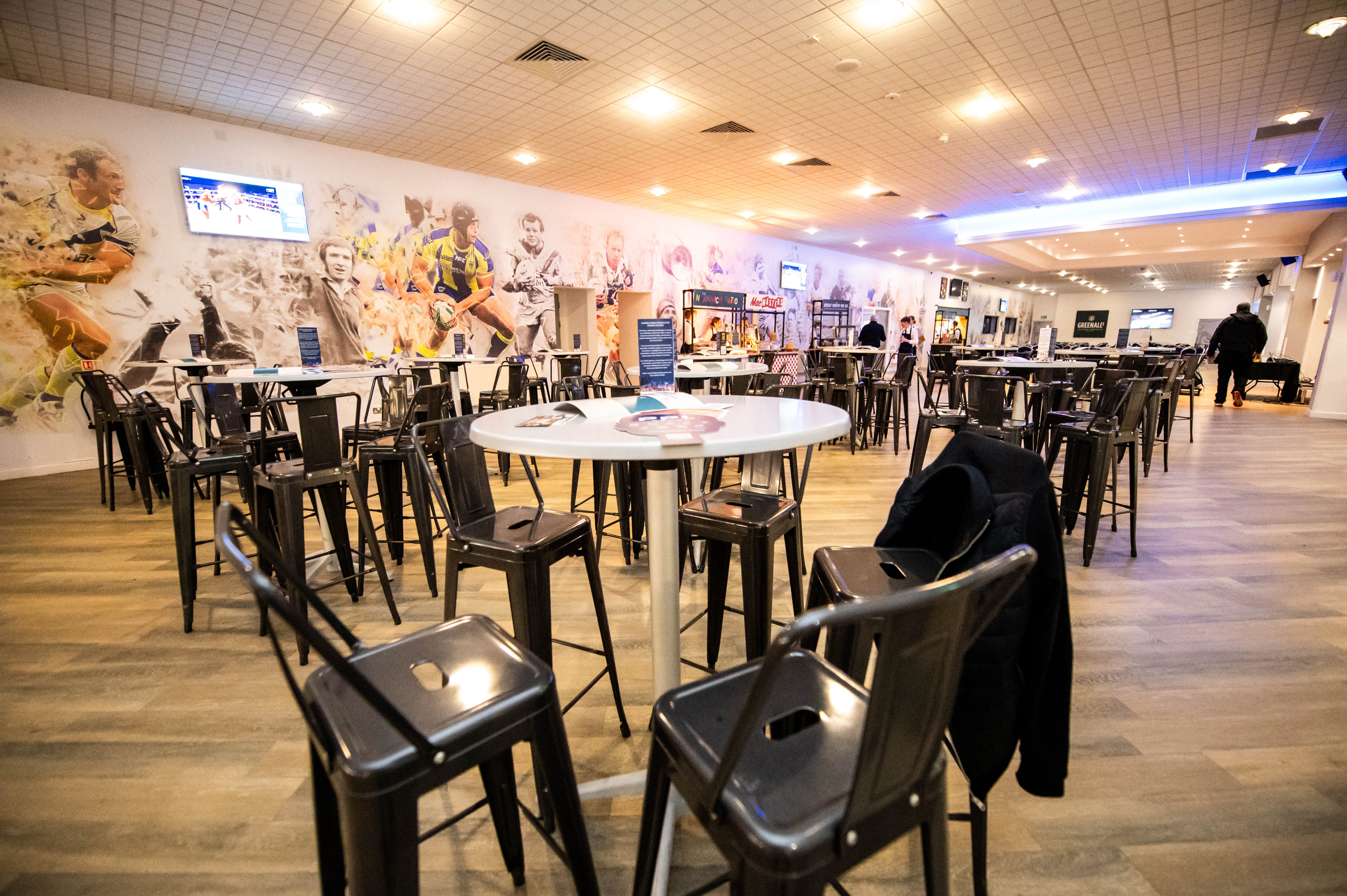 Greenall’s 40/Twenty Lounge - Food Inclusive - Media 3