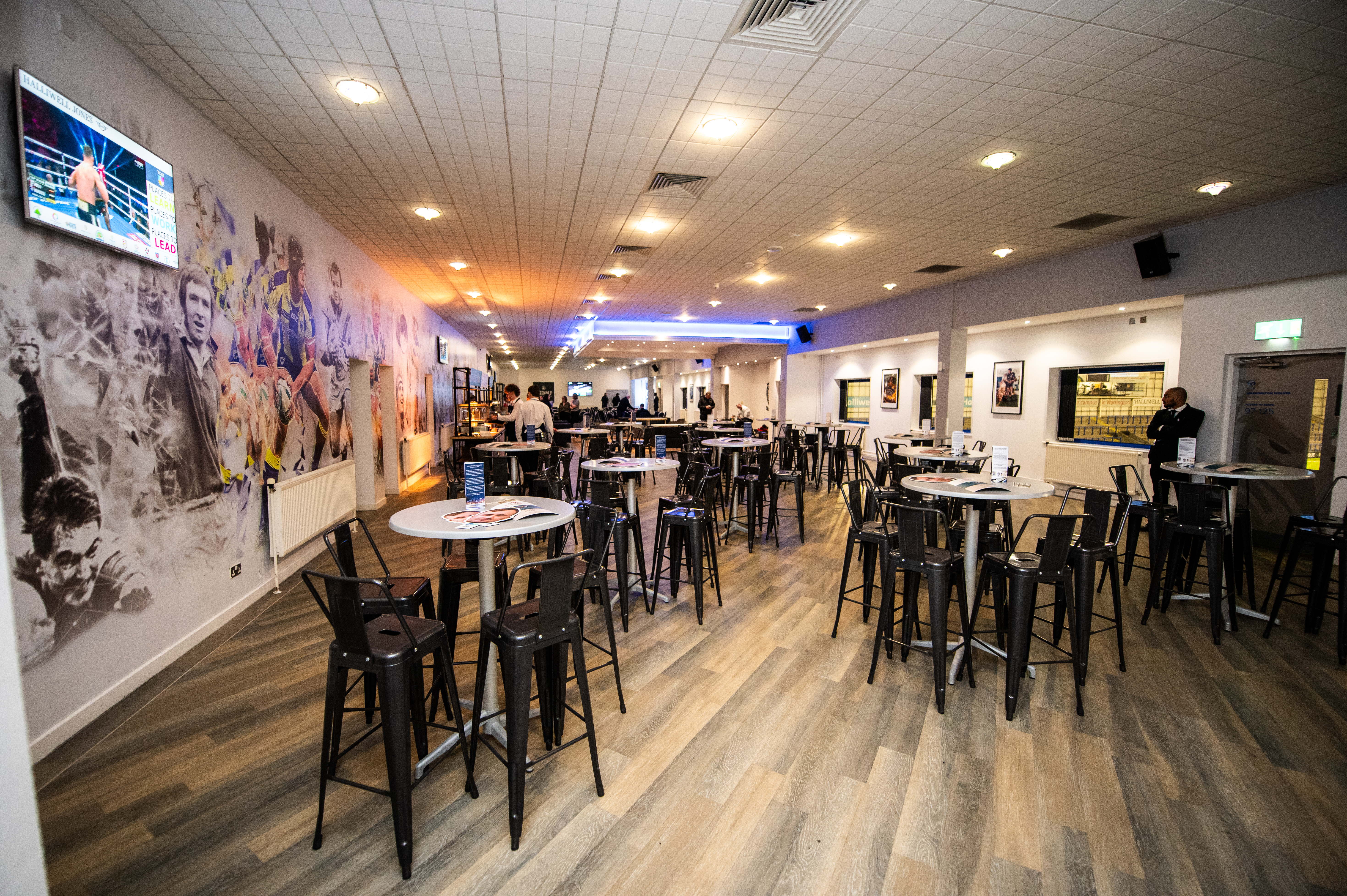 Greenall’s 40/Twenty Lounge - Food Inclusive - Media 1