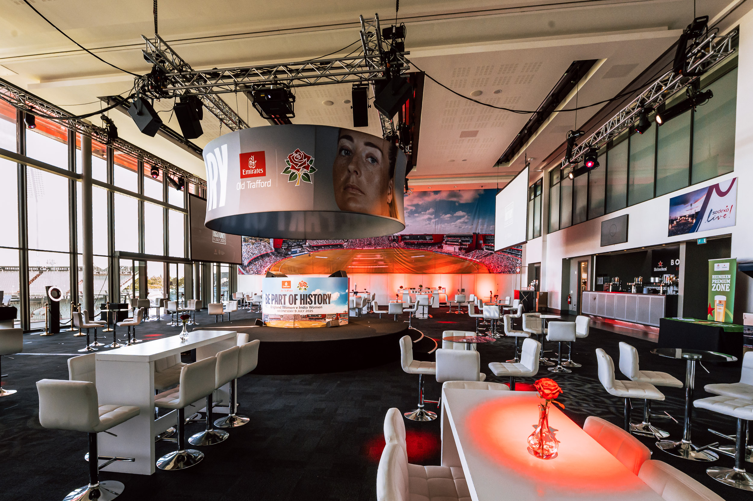 Century Lounge - Media 4