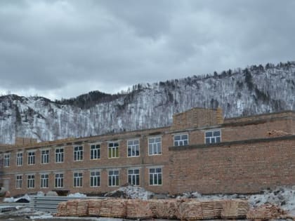 В Хакасии завершается строительство школы в селе Арбаты