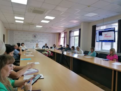 Сохранение и развитие хакасского языка обсудили на экспертном совете при парламенте Хакасии