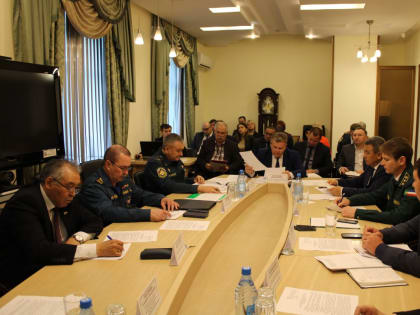 Пожары, паводок и подготовка к летней оздоровительной кампании – на контроле властей Хакасии