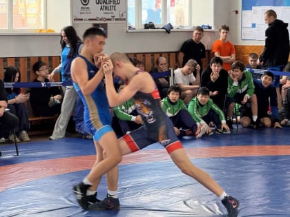 Состязания юных борцов в Хакасии посвятили воинам СВО