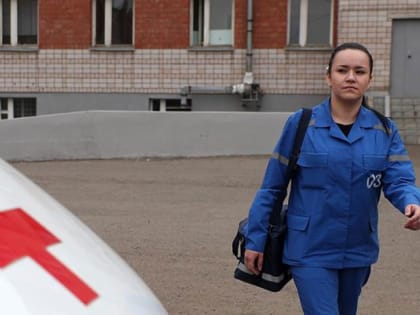 Почтальон и лекарь в одном флаконе. Кто ответит, если больной помрёт?