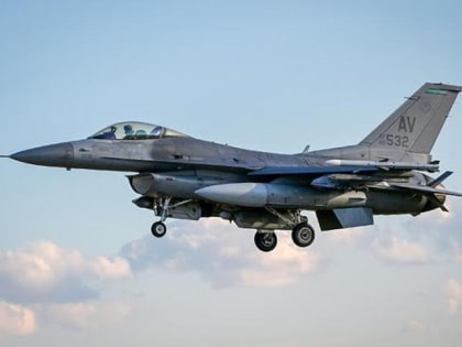 Полеты под прикрытием: F-16 уже в небе Украины. МиГ-29 Повітряних сил ВСУ пытаются сбить с толку нашу ПВО и авиацию