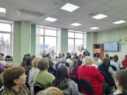 В Хакасии прошел семинар и мастер-класс  для преподавателей теории музыки детских школ искусств Республики Хакасия