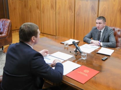 Министр экономики отчитался перед главой Хакасии. Спойлер: регион процветает