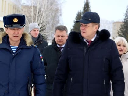 Анатолий Серышев приехал к спецназовцам ЦВО