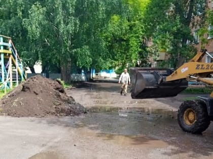 Начались работы по благоустройству дворовой территории многоквартирного дома по ул. Ленина, 1