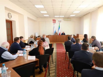 Глава парламента призывает к улучшению социальных программ