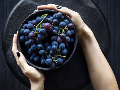 «Истечёте кровью»: эксперты рассказали, когда ни в коем случае нельзя есть виноград