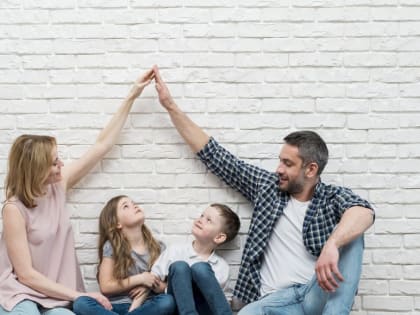 Поддержка семей с детьми в 2025: пособия и материнский капитал