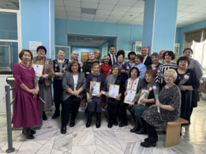 Мэр города выразил свои поздравления активисткам женского совета в честь приближающегося Международного женского дня.