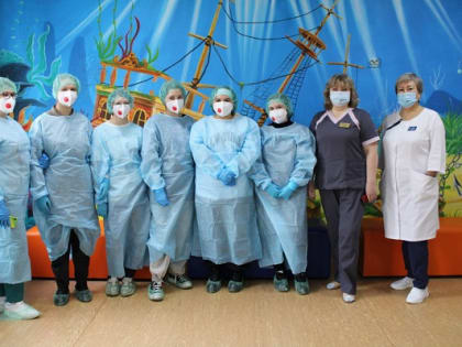 Республиканская инфекционная больница организовала экскурсию для волонтеров-медиков Сорска