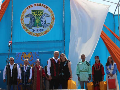 Десяти жителям Хакасии присвоили звание «Человек года»