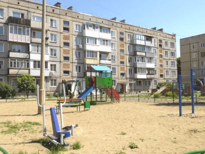 Благоустройство дворов в Абакане по программе «ФКГС» близится к завершению — Абакан 24