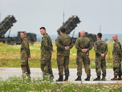 «Давно не были на немецком кладбище в Севастополе»: Германия призвала НАТО сбивать российские ракеты над Украиной
