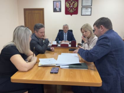 Рабочая встреча с представителями Сбера: обсуждение поддержки малого и среднего бизнеса и развития инфраструктуры Черногорска