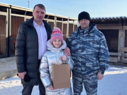 Депутат Попович Руслан Борисович принял участие в акции «Ёлка желаний» и подарил мечту девочке из Черногорска