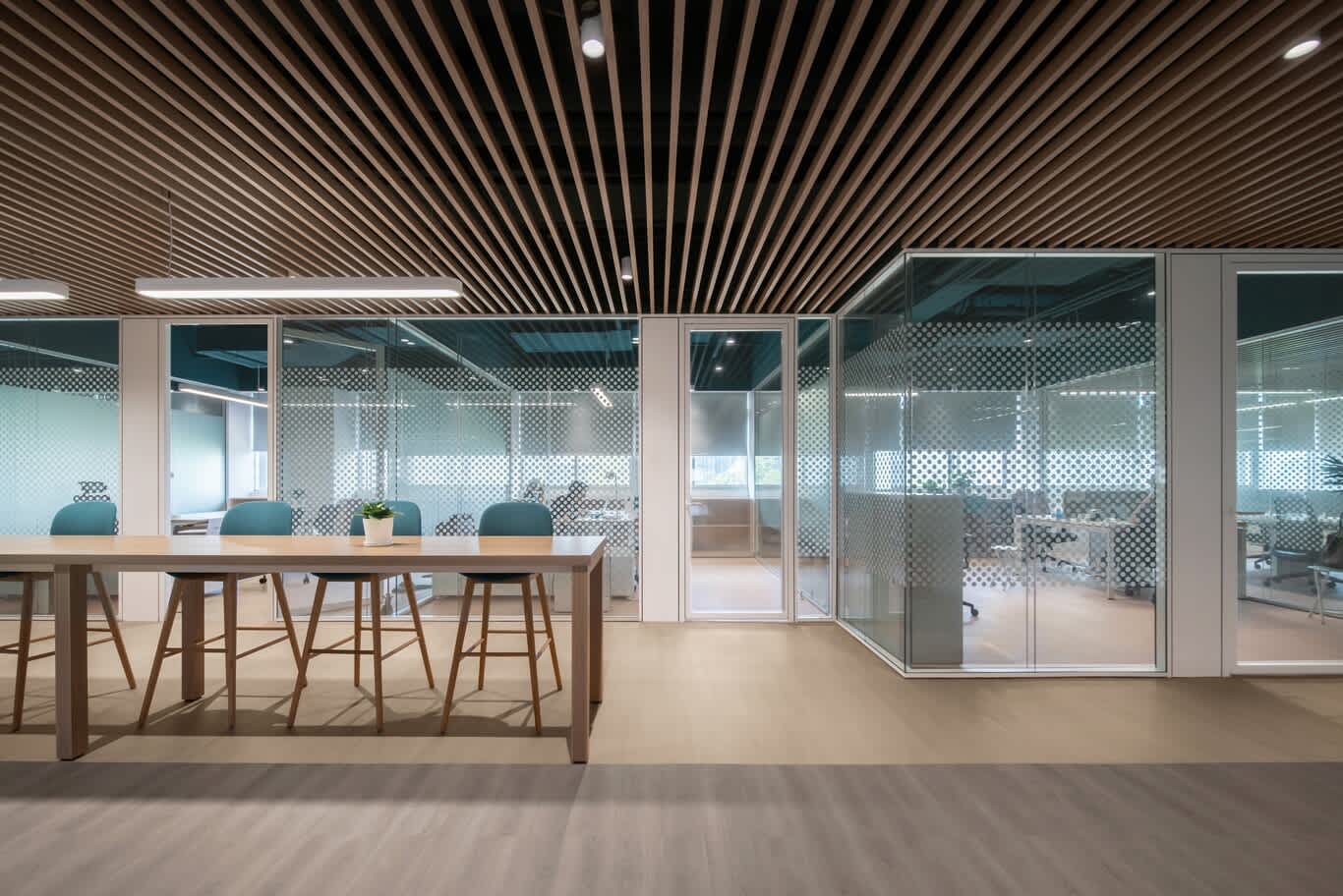 Office furniture Dubai