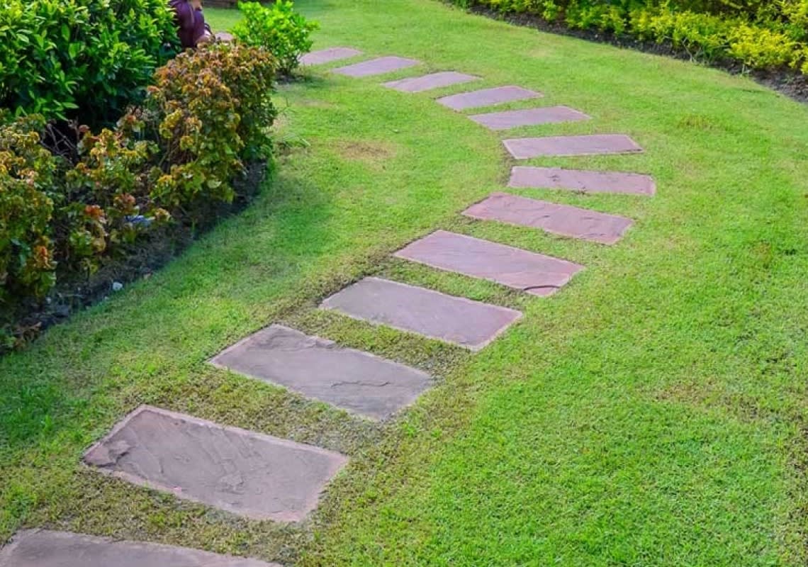 Top Ideas For Garden Pathway Tiles