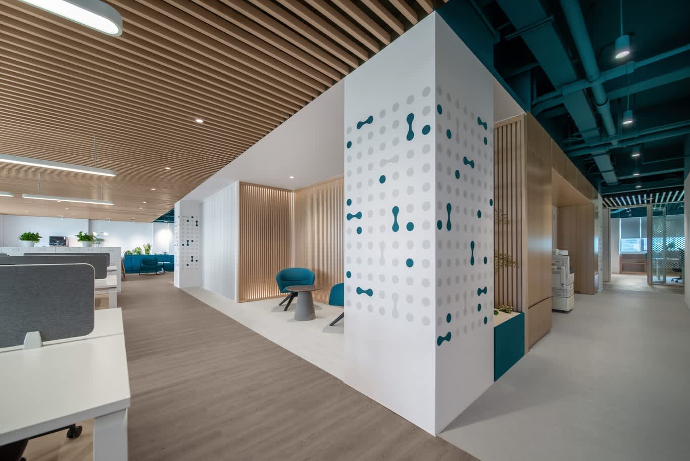 Office renovation Dubai