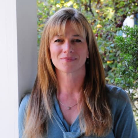 Jennifer R. Nolan