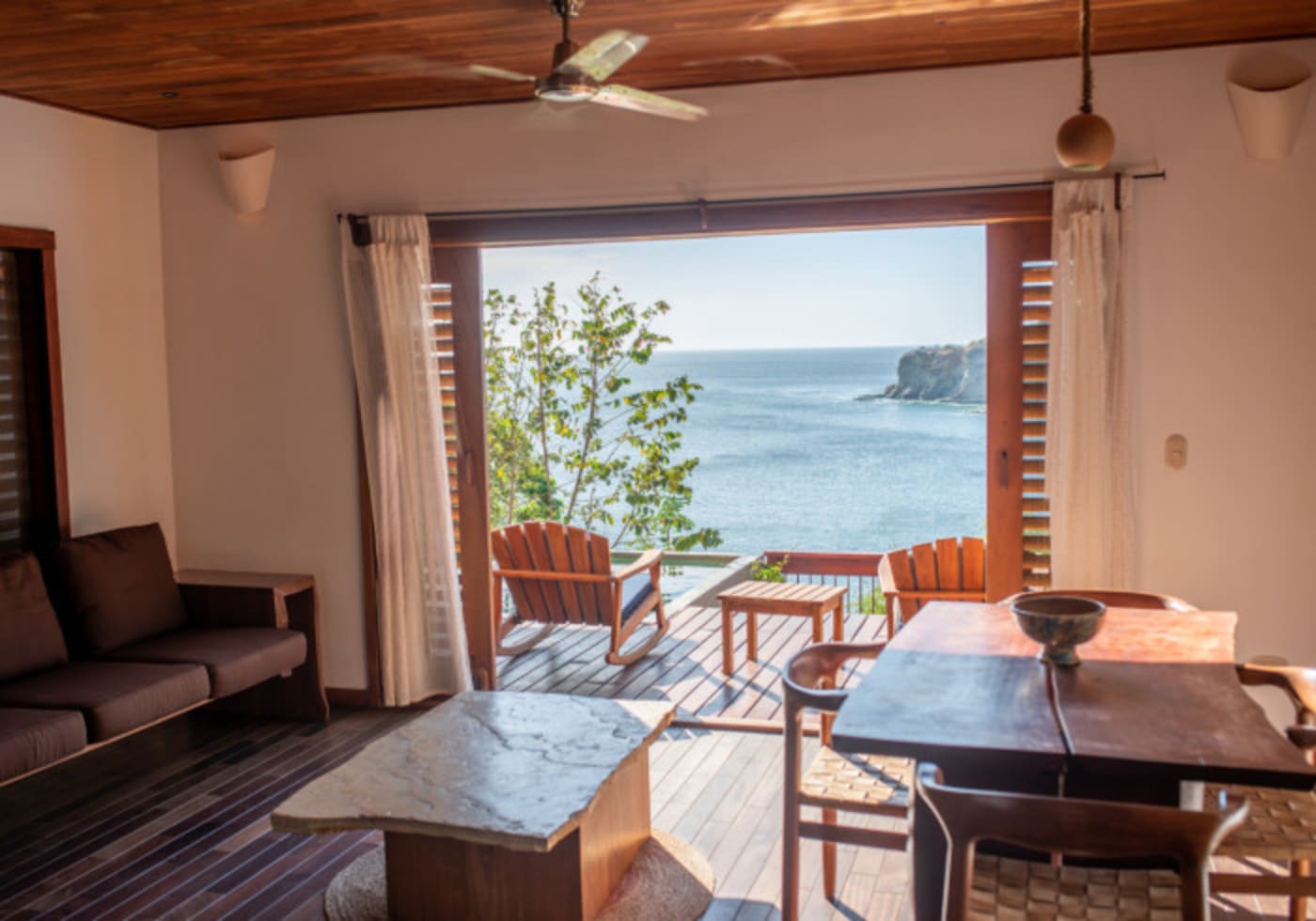 Luxury TreeHouse Suite Beachfront