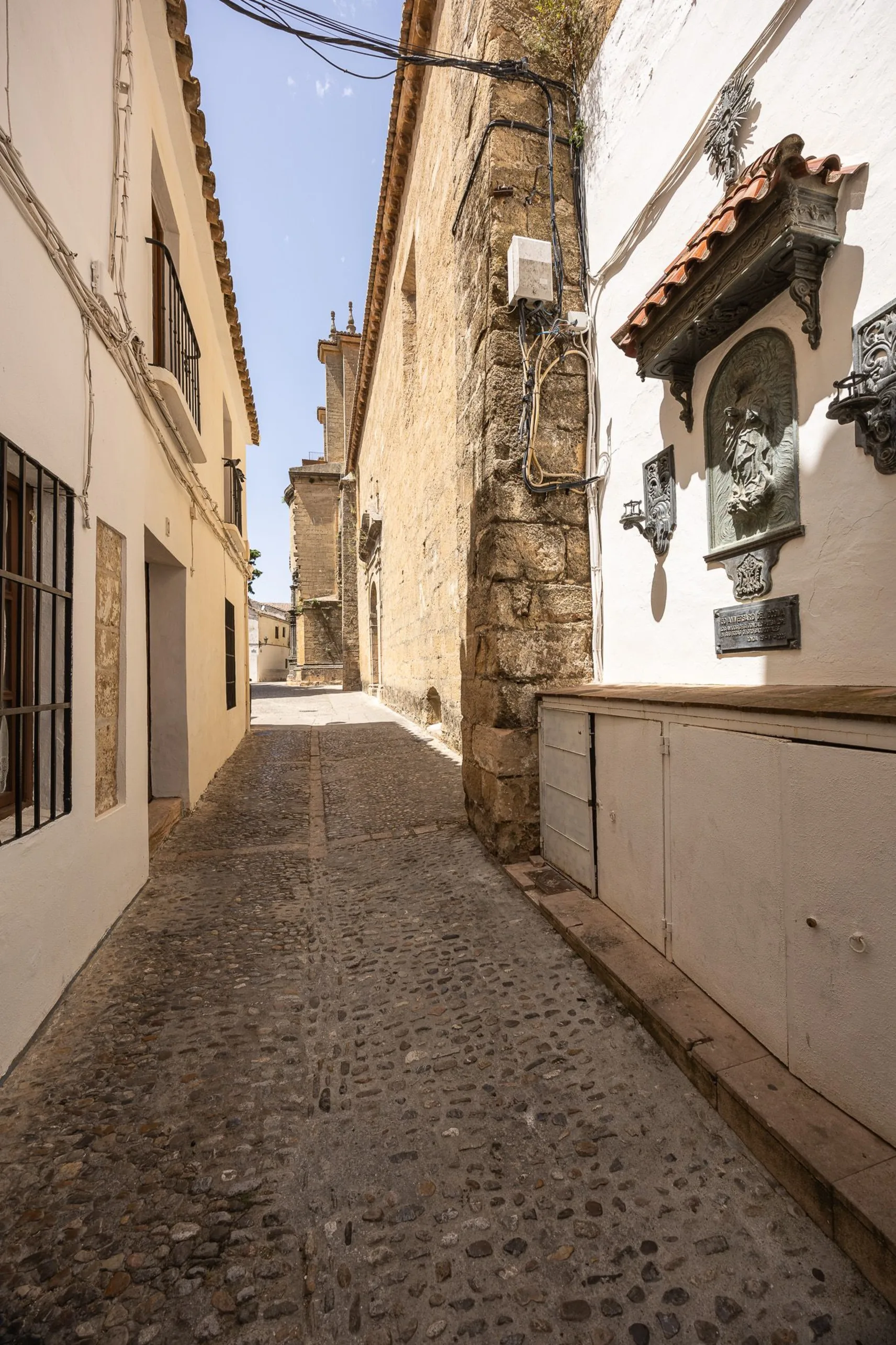 Land of Contrasts: Ronda & Setenil de las Bodegas