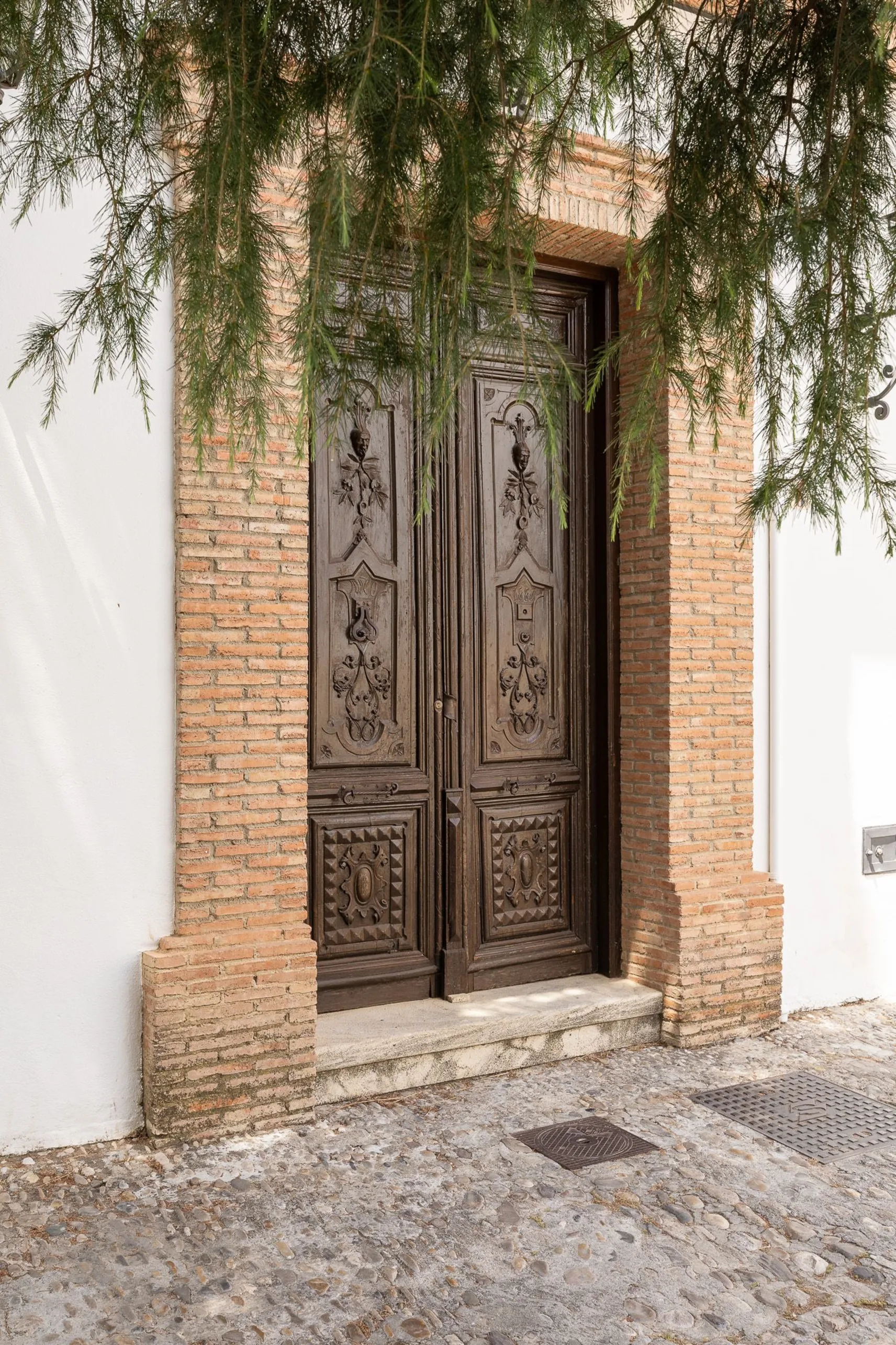 Land of Contrasts: Ronda & Setenil de las Bodegas