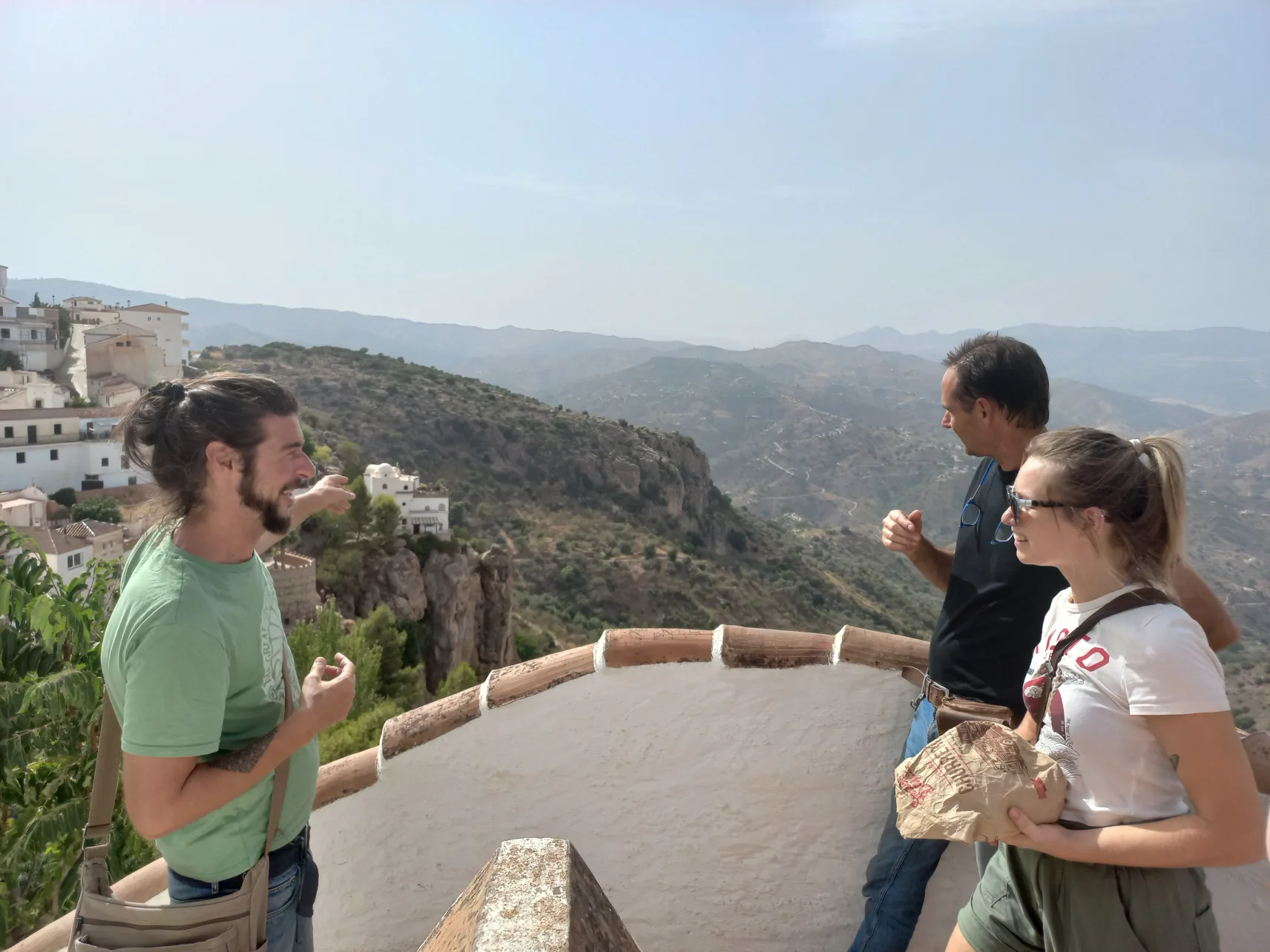 A Trip to Parallel Worlds: The Backroads of La Axarquía - Travel reports by Béla Soltész - Comares - La Axarquía