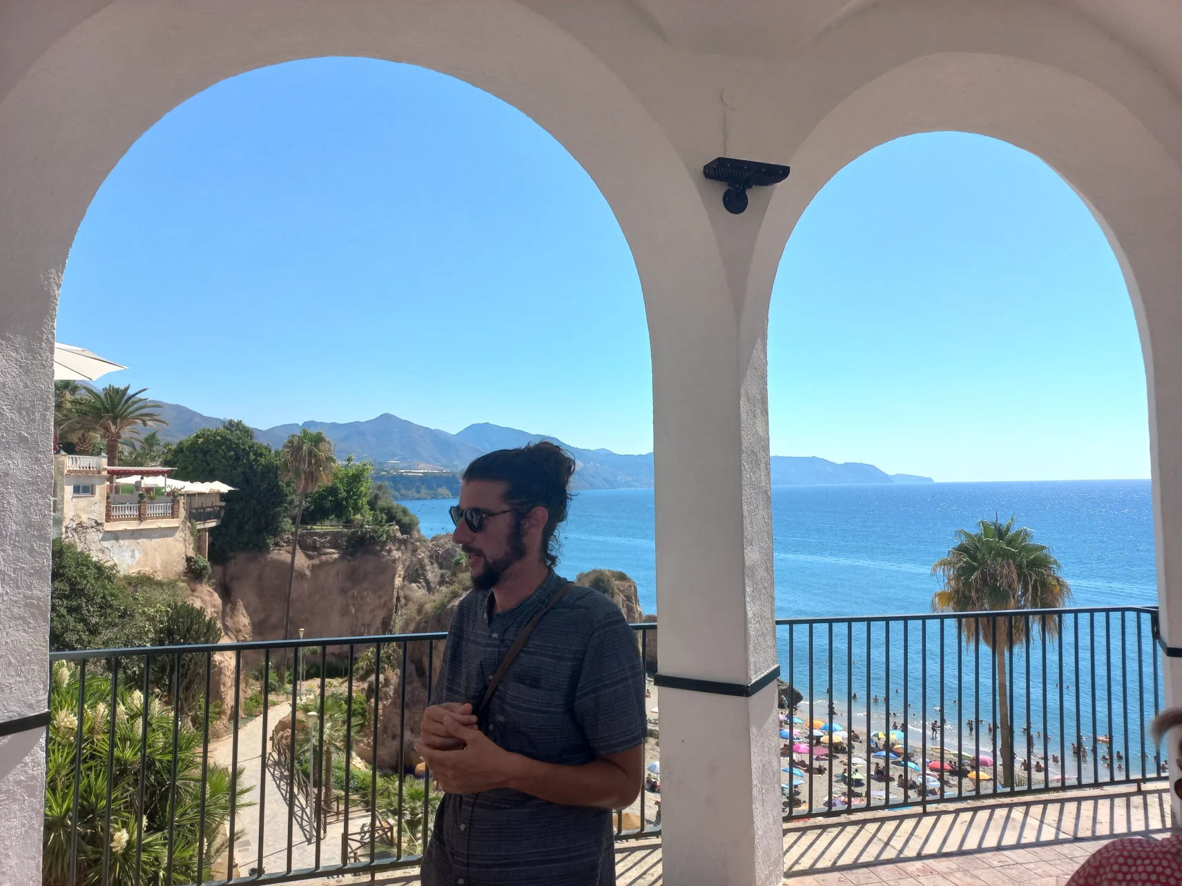 Los arroyos ocultos de la historia: Nerja, Frigiliana y El Acebuchal - Los relatos de viaje de Béla Soltész