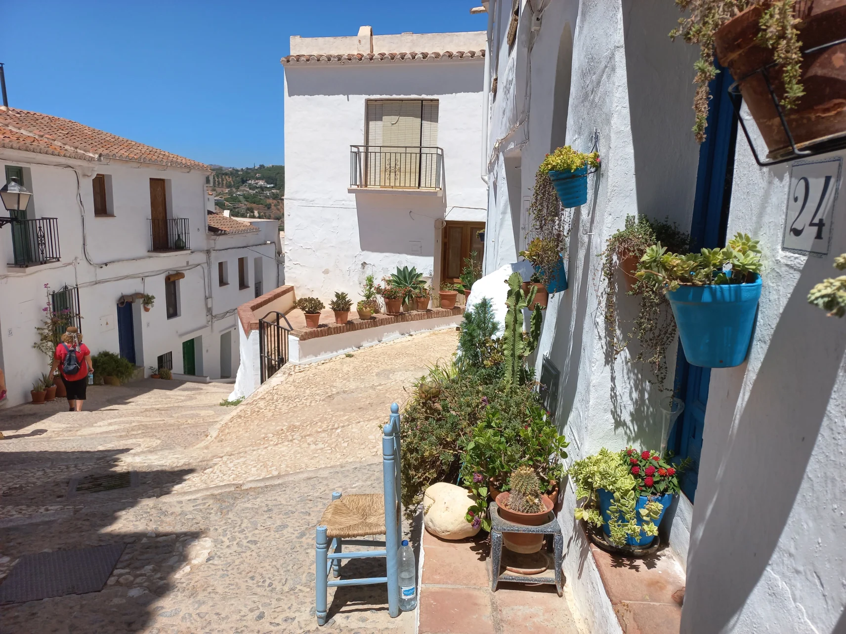 Los arroyos ocultos de la historia: Nerja, Frigiliana y El Acebuchal - Los relatos de viaje de Béla Soltész