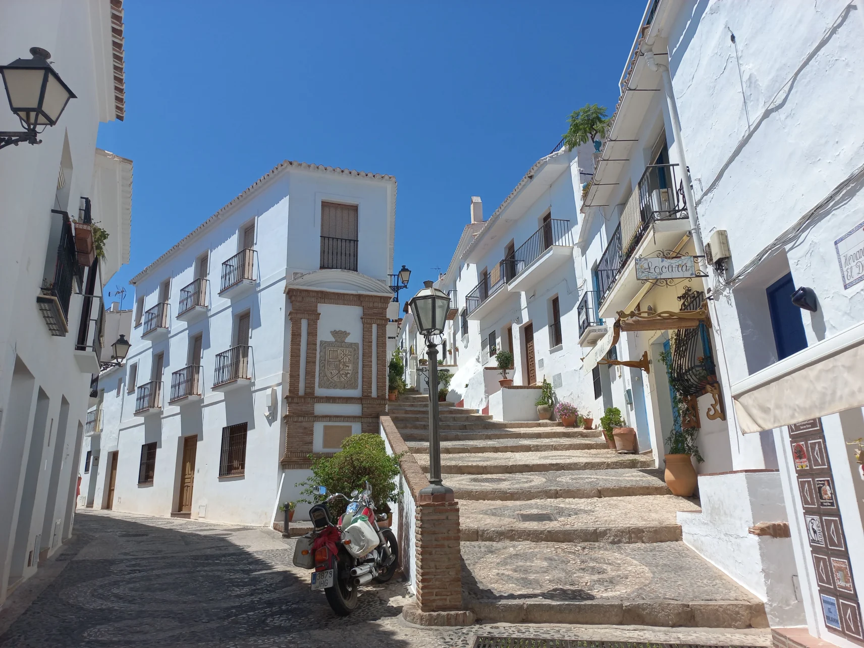 Nerja, Frigiliana y El Acebuchal Tour