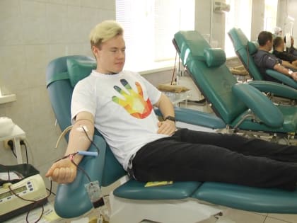 Волгоградские студенты в свой праздник сдали кровь