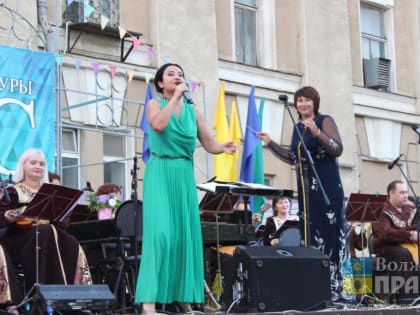 Дирижер Галина Иванкова отметит юбилей новой концертной программой в Волжском