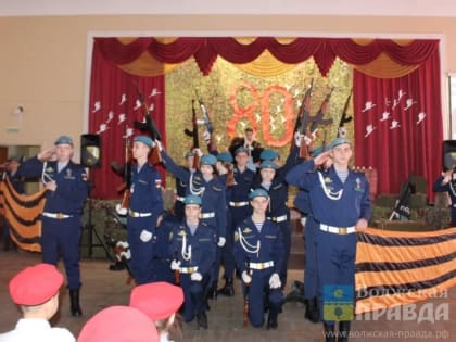 В Волжском 200 юнармейцев школы № 9 стали участниками урока памяти