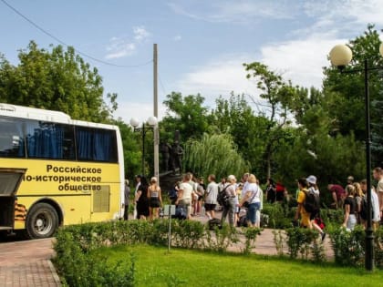 Две патриотические детские смены заработали в Волгоградской области