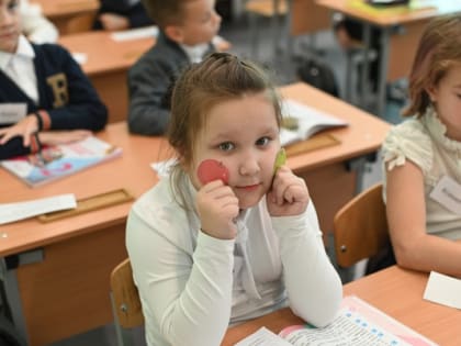 Поддержим лауреата регионального конкурса «Педагогический дебют» от Жирновского района Дарью Бондаренко!